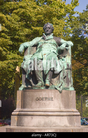 Wien-Österreich-Statue des Schriftstellers Johann Wolfgang von Goethe im Jahre 1890 von Edmund Hellmer gestaltet Stockfoto