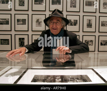 Der verstorbene Magnum-Fotograf Rene Burri ist in seiner Retrospektive in der Manchester City Art Gallery, England, zu sehen. Foto Don Tonge Stockfoto