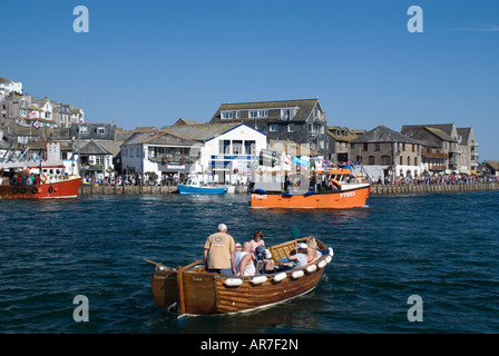 Passagier-Fähre in Looe, Cornwall Stockfoto