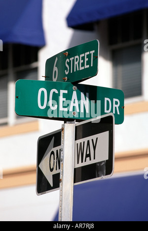 Straßenschild der Ocean Drive in Miami Beach Florida. Stockfoto