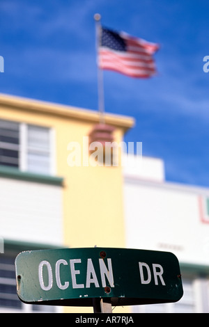 Straßenschild der Ocean Drive in Miami Beach Florida. Stockfoto