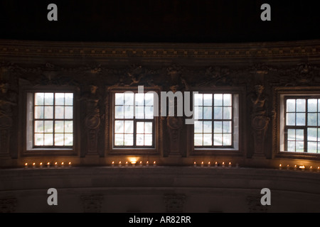 Innere des Vaux le Vicomte von Kerzen beleuchtet Stockfoto