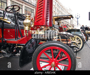 Veteran Autofahren in der Regent Street in London zu sehen Stockfoto