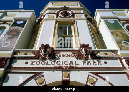 Historische Fassade des Taronga Zoo in Sydney, Australien Stockfoto