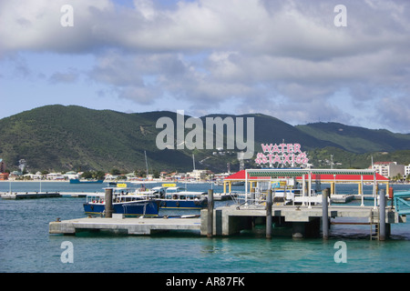 Wassertaxi Andocken auf der karibischen Insel St. Maarten Stockfoto