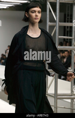 Frühjahr Sommer Kollektion 2007 von Aquascutum bei der London Fashion Week im September 2006 Stockfoto