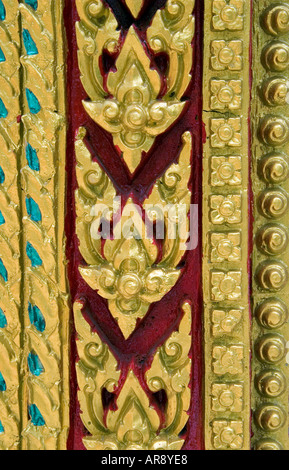 Tempel Detail an der Außenseite des Wat Phra Thong Tempel auf der Insel Phuket, Thailand, Asien Stockfoto