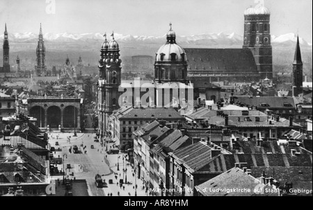 Geografie/Reise, Deutschland, München, Übersicht, Blick über Theatiner Kirche und Dom zu den Mountier, Postkarte, gestempelt 27.2.1939, Stockfoto