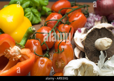 Mediterrane Zutaten Stockfoto