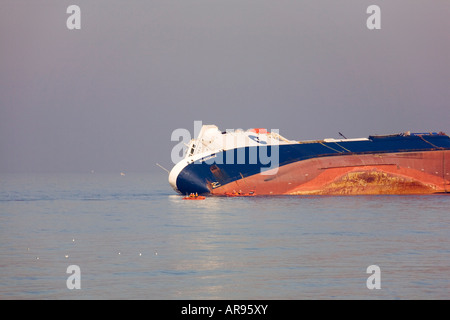 Die schiffbrüchigen Riverdance war ein Ro-ro-Fähre in Dienst mit Seatruck Ferries, wenn es während einer Gale am 31. Januar 2008 in der Nähe von Cleveleys, UK Strände. Stockfoto