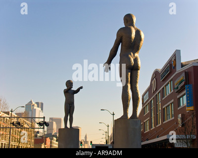 Vater und Sohn Skulptur Olympic Sculpture Park Seattle Art Museum Seattle Washington Stockfoto