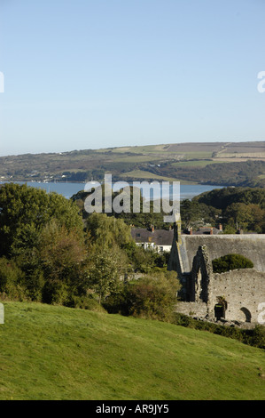 St. Dogmaels Abbey und Teifi-Mündung, Pembrokeshire Stockfoto