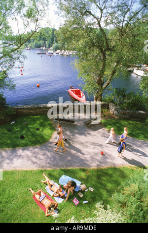 Sommeraktivitäten auf Långholmen und Reimersholme Insel Kanal in Stockholm Stockfoto