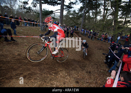 Mens Elite Kategorie auf dem nationalen Cyclo-Cross-Meisterschaft, Sutton Park. Birmingham. Sonntag 6. April 2008 Stockfoto