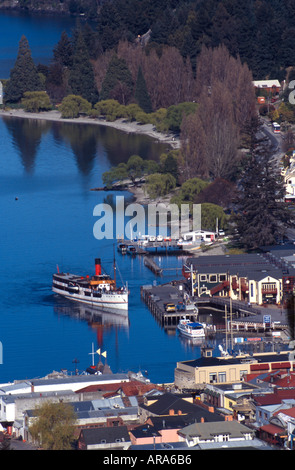 Von Skyline Gondola über Queenstown Lake Wakatipu und TSS Earnslaw Südinsel Neuseeland Stockfoto