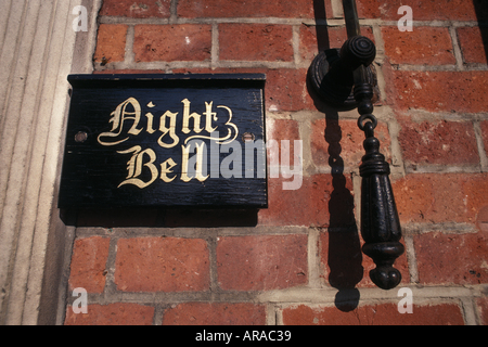 Die Nacht Bell ziehen an Great Fosters Hotel Egham Surrey Stockfoto