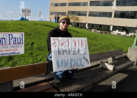 Ron Paul für Präsident Supporter hält Schild Seattle Washington Stockfoto