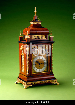 Viktorianische, Burr Walnuss Baum trainieren Bracket Clock, ca. 1875 Stockfoto