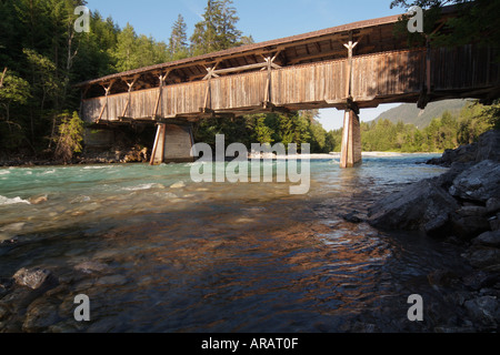 Nickolausbrucke in der Nähe von Elbigenalp im Lechtal Lechtal Tirol Österreich Stockfoto