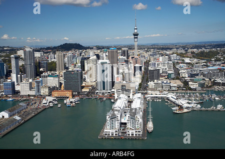 Hilton Hotel Princes Wharf Auckland CBD und Sky Tower Nordinsel Neuseeland Antenne Stockfoto