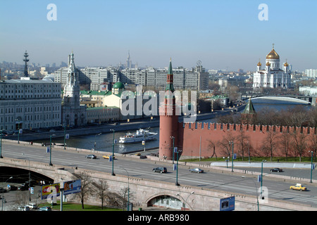 Moskau Russland Kreml Wand Fluss Moskva Kathedrale von Christus den Erlöser Stockfoto