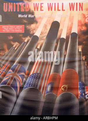 Eine Werbung für eine Ausstellung des 2. Weltkrieges Plakate für den Sieg in der Wiggin Galerie an der Boston Public Library, USA Stockfoto