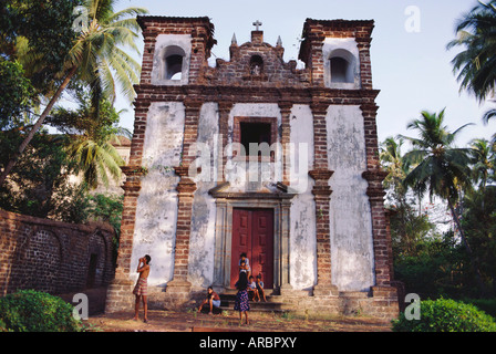 Eine verlassene Kirche in Goa, Indien Stockfoto