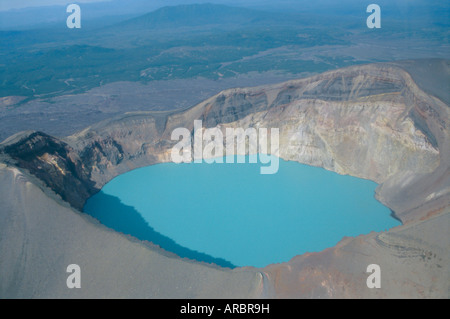 Malyi Semyachik Vulkan, Säuresee innen Gipfelkrater, Kamtschatka, Ost-Sibirien, Russland Stockfoto