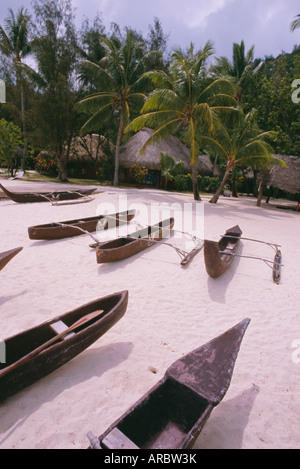 Ausleger am Strand, Hotel Sofitel Marara, Bora Bora, Tahiti, Gesellschaftsinseln, South Pacific, Pazifik Stockfoto