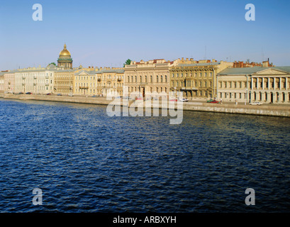 Newa, englische Kai und Skyline, St. Petersburg, Russland, Europa Stockfoto