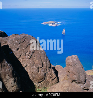 Birdman "Felszeichnungen an Orongo, Vogel-Inseln vor der Küste sind Motu Kao Kao, Motu Iti und Motu Nui, Osterinsel, Chile Stockfoto