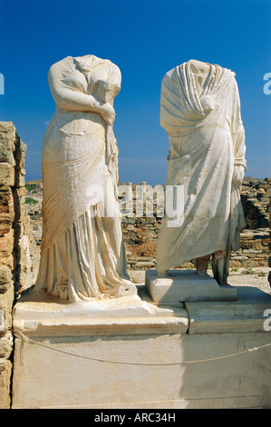 Statuen von Kleopatra und Dioscrides, Delos, Kykladen, Griechenland, Europa Stockfoto