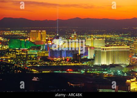 Erhöhten Blick auf Casinos am Strip, Las Vegas, Nevada, USA Stockfoto