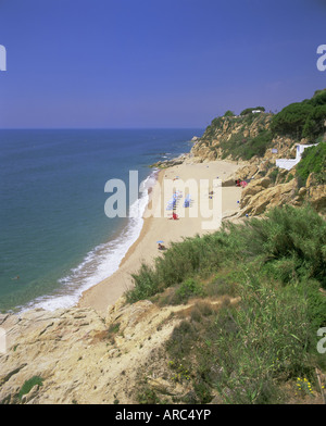 Typische Costa Brava Strand in der Nähe von Calella, Costa Brava, Catalunya (Katalonien) (Cataluna), Spanien, Europa Stockfoto
