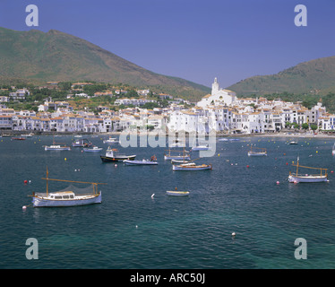 Dorf von Cadaques, Costa Brava, Catalunya (Katalonien) (Cataluna), Spanien, Europa Stockfoto