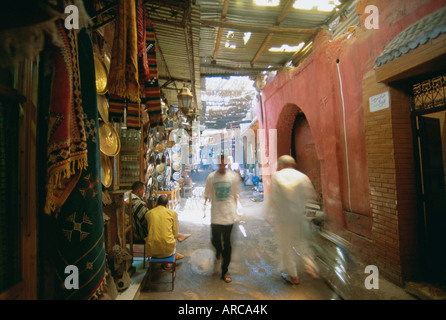 Der Souk in der Medina, Marrakesch (Marrakech), Marokko, Nordafrika, Afrika Stockfoto