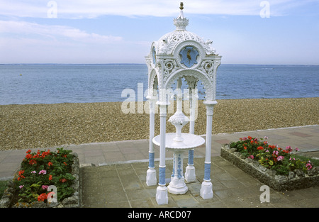 Verzierten gusseisernen Trinkbrunnen Cowes Isle Of Wight England UK Stockfoto