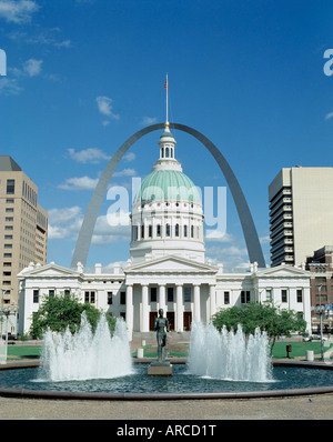 Brunnen und Gebäuden in der Stadt St. Louis, Missouri, Vereinigte Staaten von Amerika (USA), Nordamerika Stockfoto