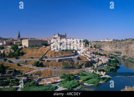 Panorama der Stadt über den Rio Tajo (Tejo), Toledo, Castilla-La Mancha, Spanien, Europa Stockfoto
