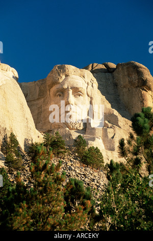 Der riesige Kopf von Präsident Abraham Lincoln, Mount Rushmore National Memorial, Black Hills, South Dakota, USA, Nordamerika Stockfoto