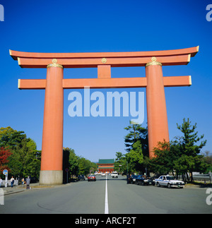 Heian-Jingu Schrein, große Torii-Tor, Kyoto, Japan Stockfoto