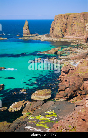 Küsten Klippen und Meer-Stacks in der Nähe von Cape Wrath und Sandwood Bay, Highland Region, Schottland Stockfoto