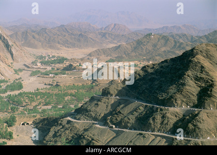 Blick in Afghanistan aus dem Khyber Pass, North West Frontier Province, Pakistan, Asien Stockfoto