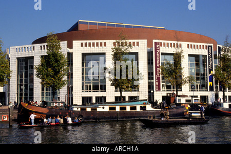 Amsterdam City und Musikhalle Muziektheater Niederlande Oper Stopera an der Amstel Stockfoto