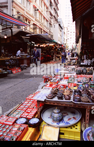 Stände mit Straße, obere Lascar Zeile, Hong Kong Island, Hongkong, China, Asien Stockfoto