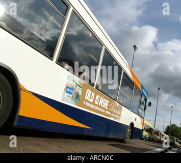 Stagecoach-Bus in die City von Newport South Wales GB UK 2005 Stockfoto