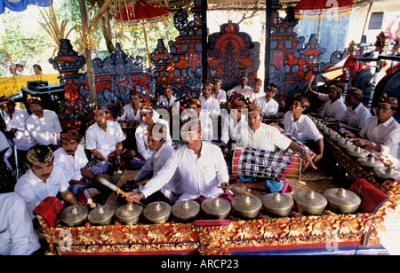 Bali Ubud Gamelan Musik Hochzeit Heirat Indonesien Stockfoto