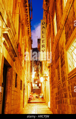 Gasse bei Dämmerung, Dubrovnik, Dalmatien, Kroatien, Europa Stockfoto