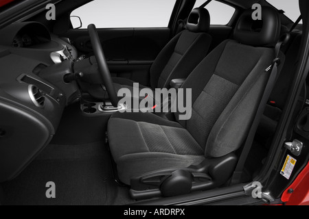 2007 Saturn Ion 3 Rot - Front-Sitze Stockfoto