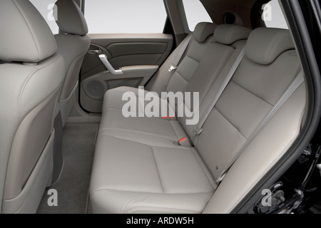 2007 Acura RDX in schwarz - hintere Sitze Stockfoto